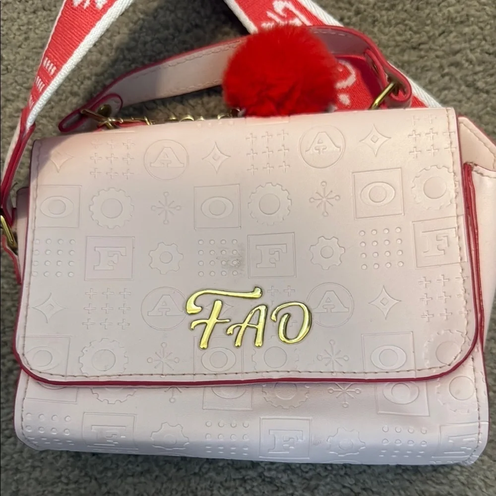 FAO Schwarz Pink Kids Bag with Accessories
